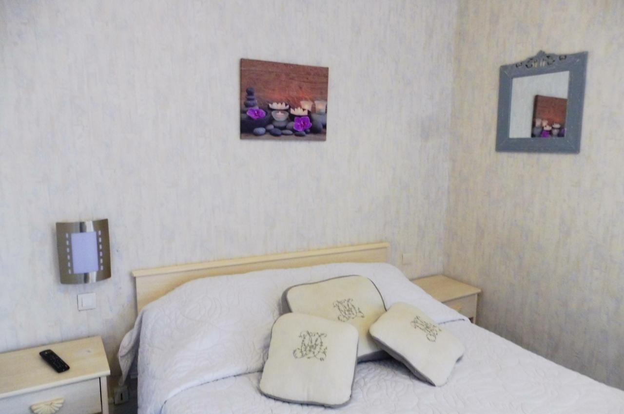 Le Colquin Otel La Haye-du-Puits Dış mekan fotoğraf